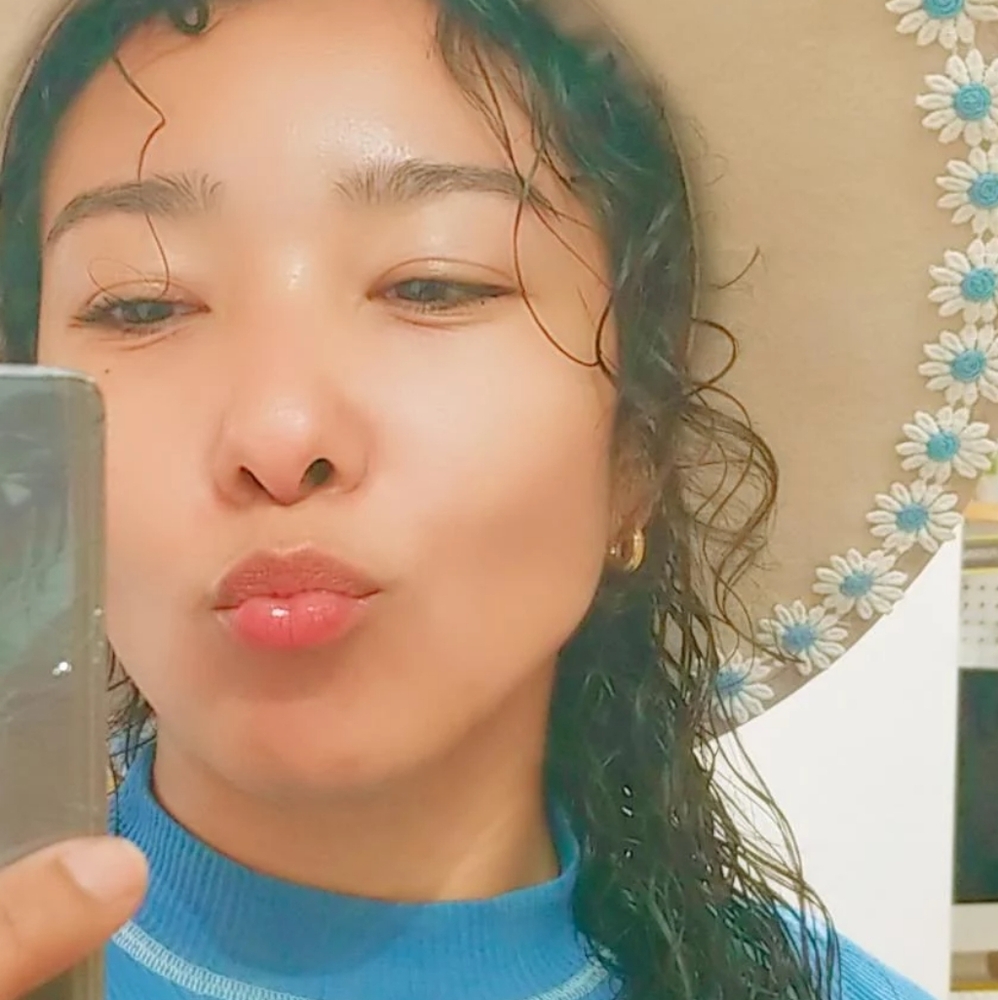 Meet your Posher, Maria